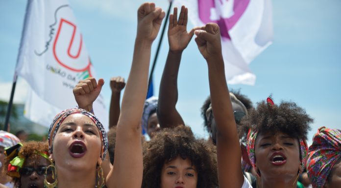 Direitos da Mulher: Uma Luta Histórica pela Igualdade