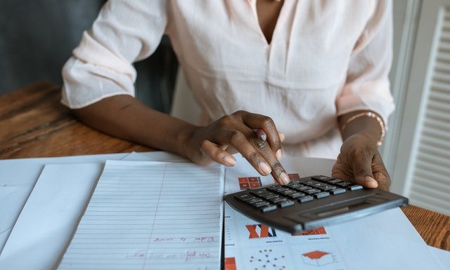 Mulheres como Pilares do Equilíbrio Financeiro da Família
