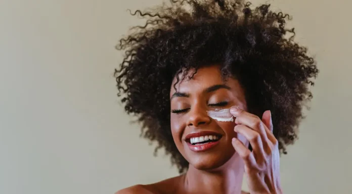 Rotina de Hidratação: Como Manter Sua Pele Radiante Todos os Dias