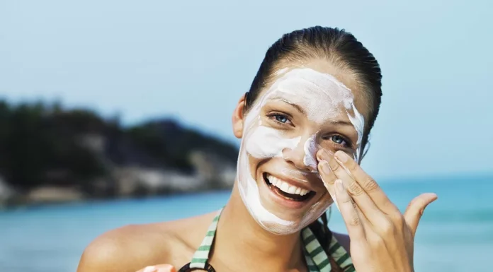 A Importância do Protetor Solar na Prevenção de Manchas na Pele