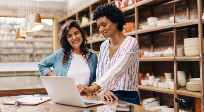 O impacto das redes sociais no fortalecimento do empoderamento feminino